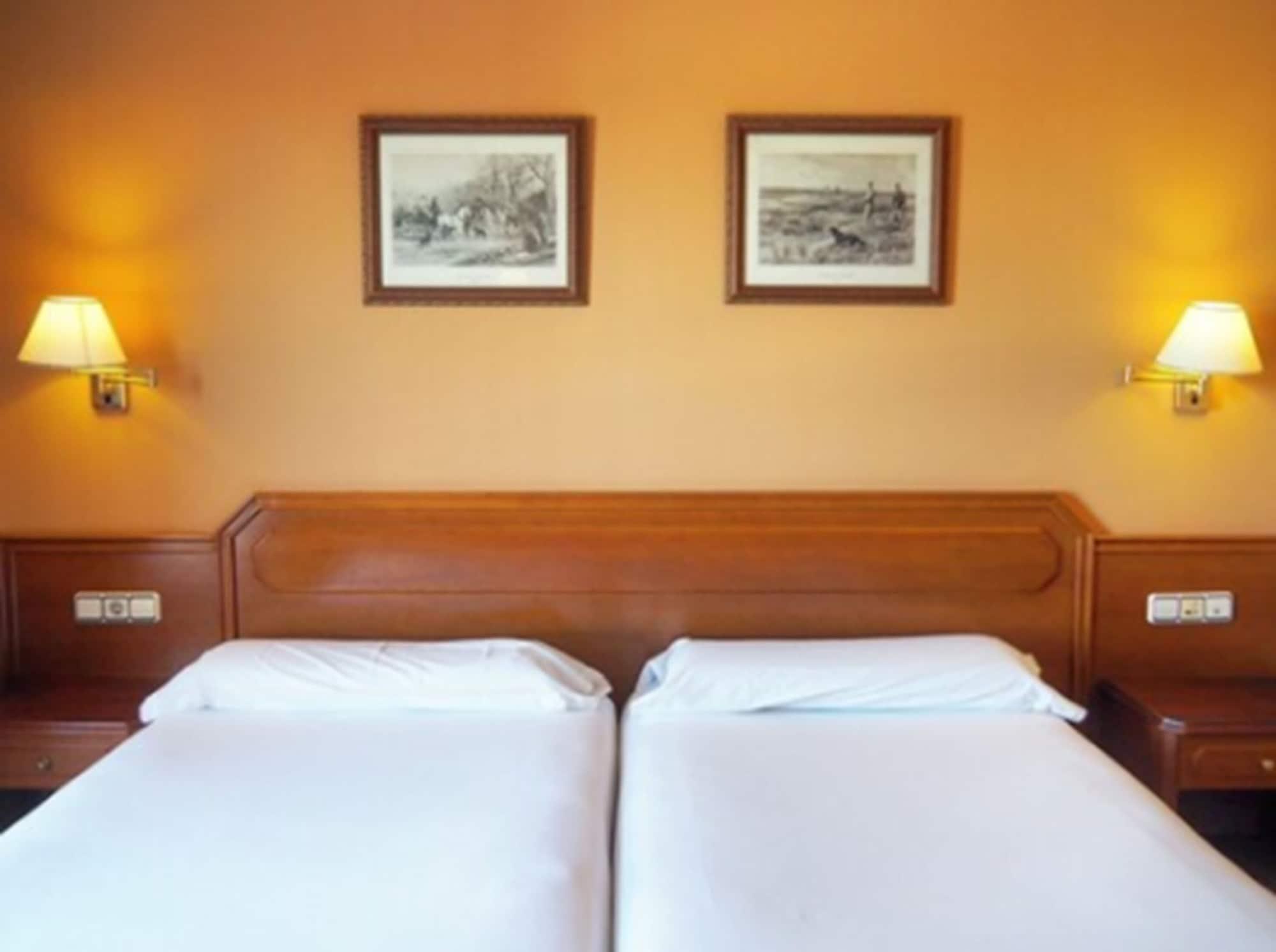 Hotel Humanes Humanes de Madrid Eksteriør billede