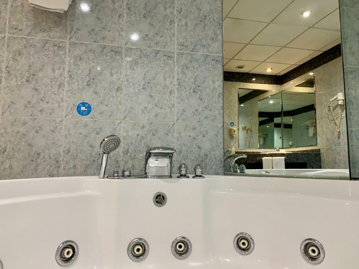 Hotel Humanes Humanes de Madrid Eksteriør billede