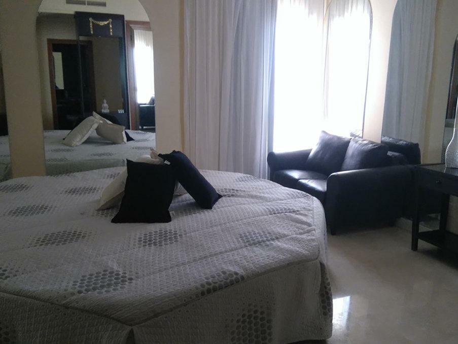 Hotel Humanes Humanes de Madrid Eksteriør billede